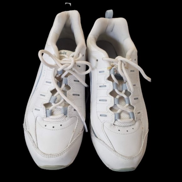 easy spirit skipper walking shoes